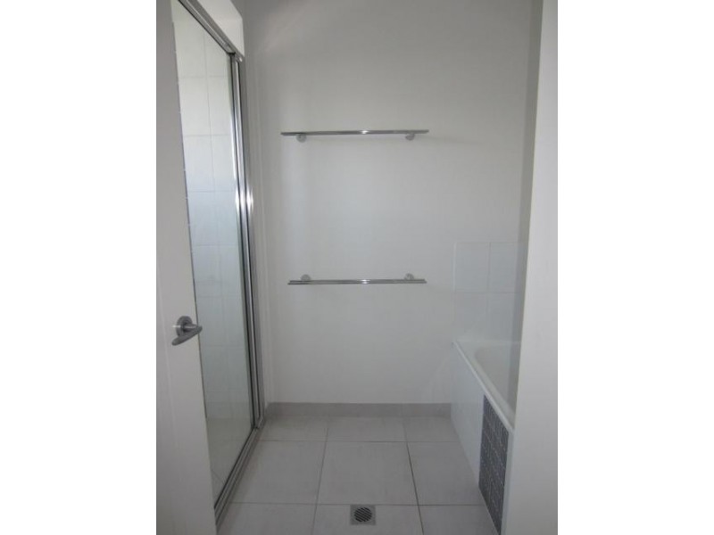 12 Blackmoor Prominade, Shaw QLD 4818