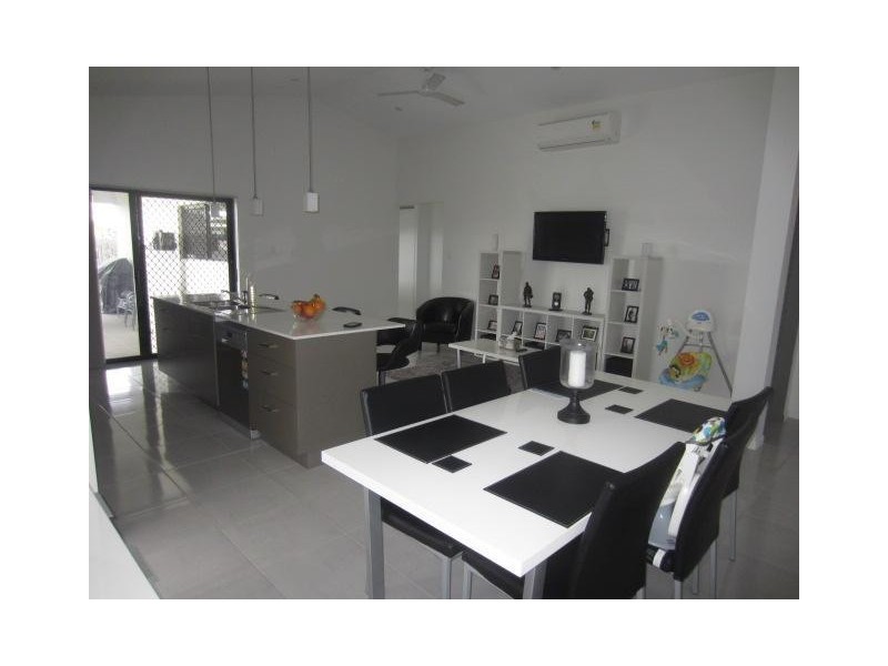 12 Blackmoor Prominade, Shaw QLD 4818