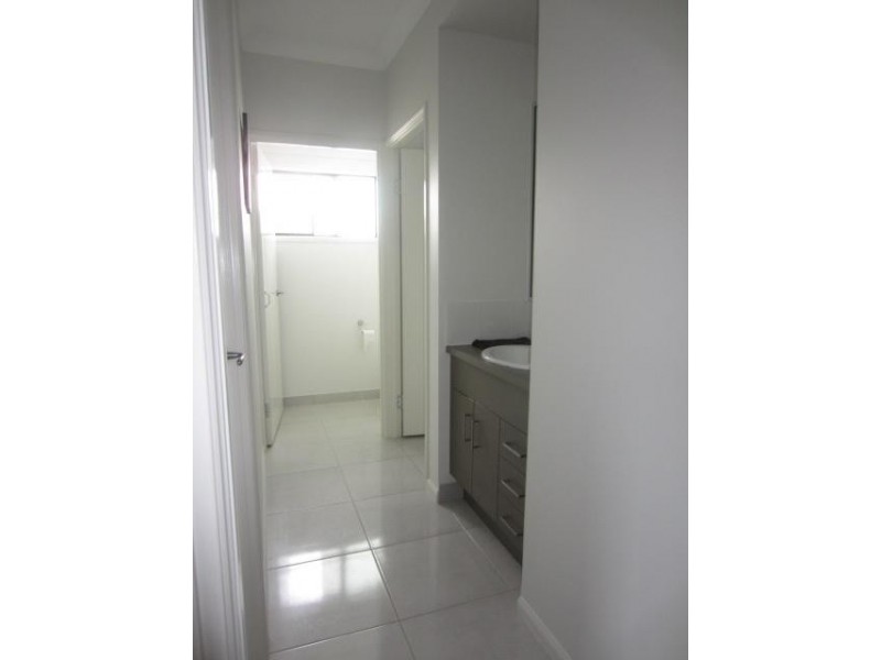 12 Blackmoor Prominade, Shaw QLD 4818