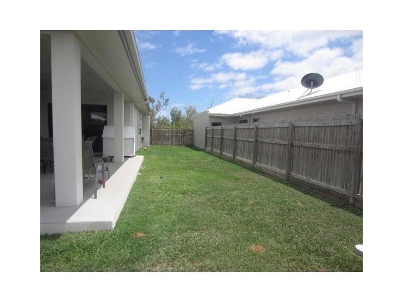 12 Blackmoor Prominade, Shaw QLD 4818