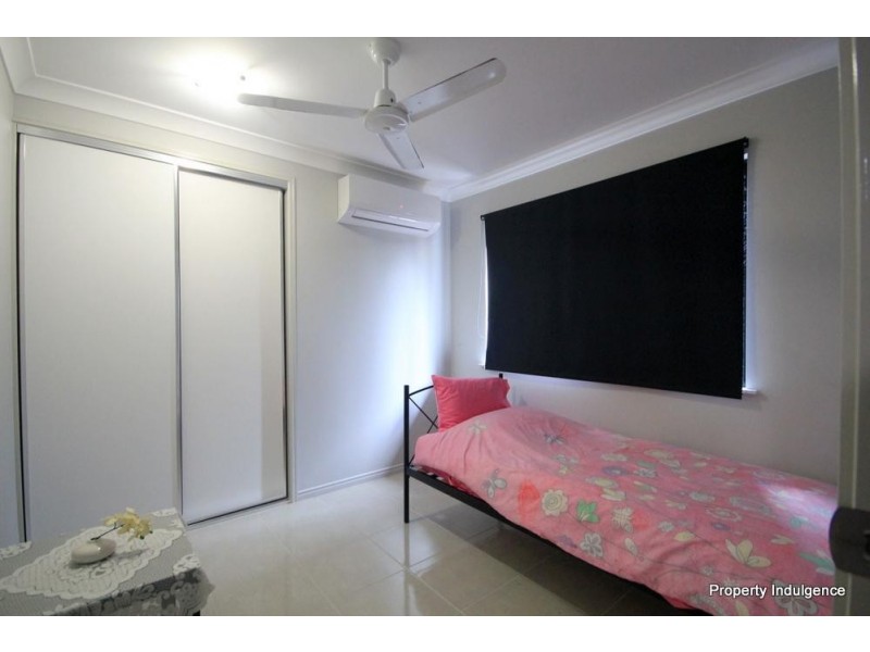 4 Cato Street, Burdell QLD 4818