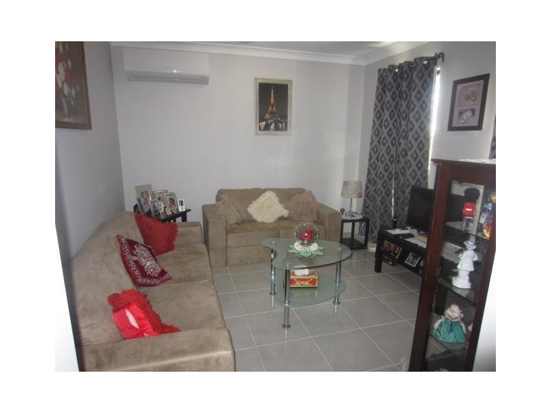 4 Cato Street, Burdell QLD 4818