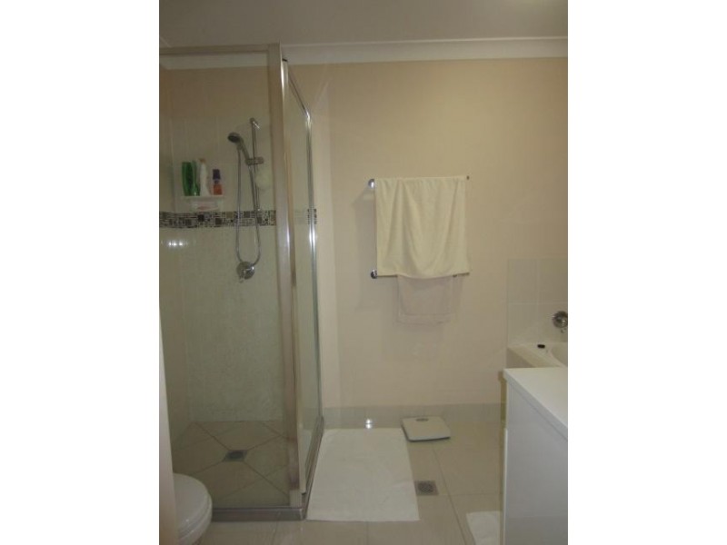 4 Cato Street, Burdell QLD 4818