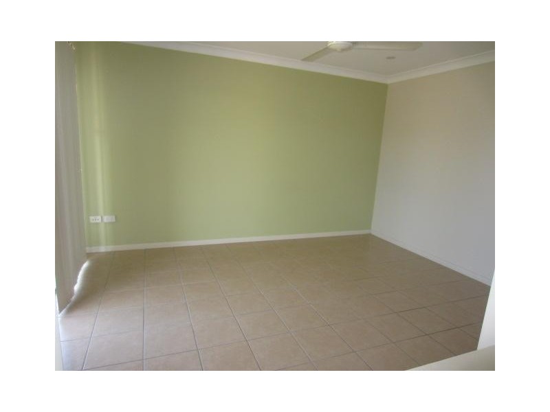 7 Eton Court, Burdell QLD 4818