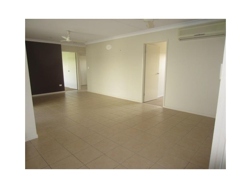 7 Eton Court, Burdell QLD 4818