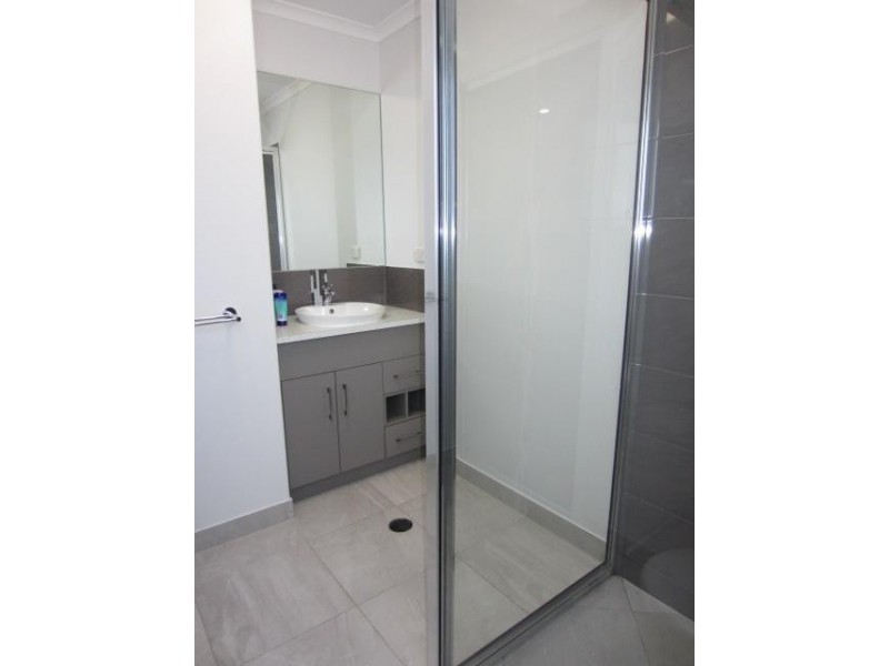 6 Aldrin Street, Burdell QLD 4818