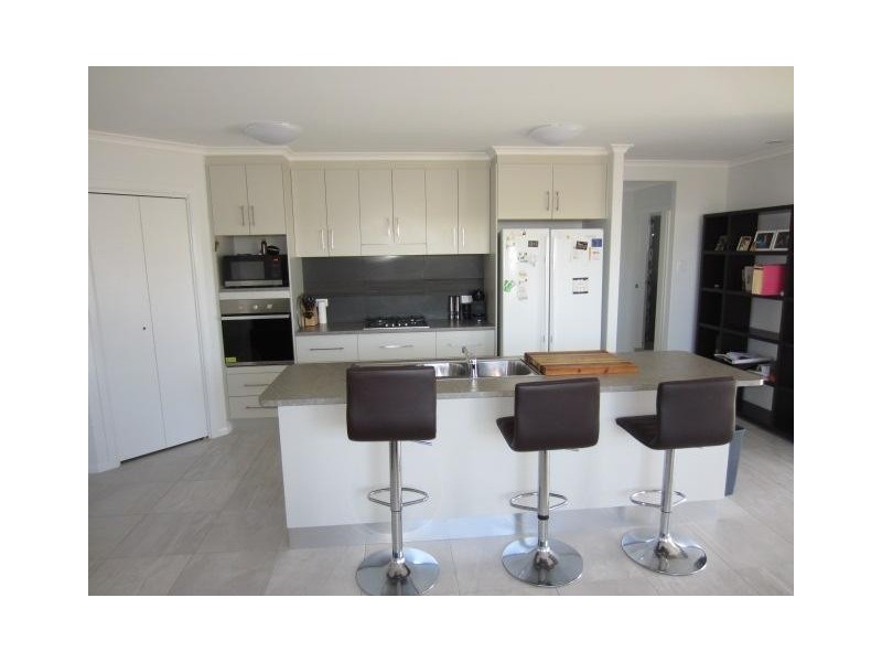 6 Aldrin Street, Burdell QLD 4818