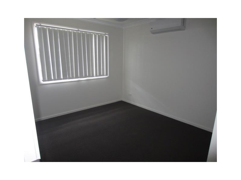 18 Hollanders Crescent, Kelso QLD 4815