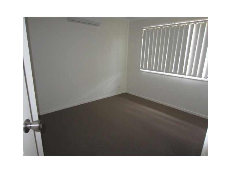 20 Hollanders Crescent, Kelso QLD 4815