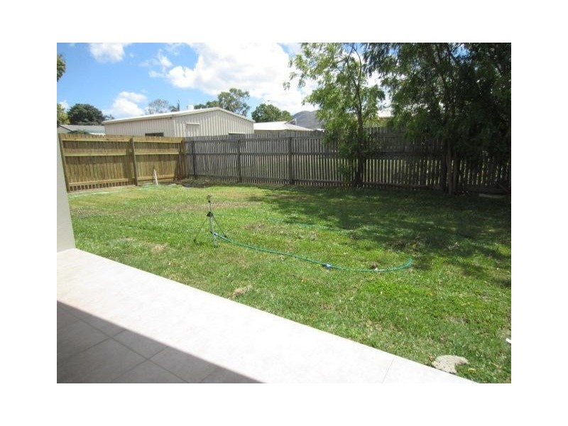 20 Hollanders Crescent, Kelso QLD 4815