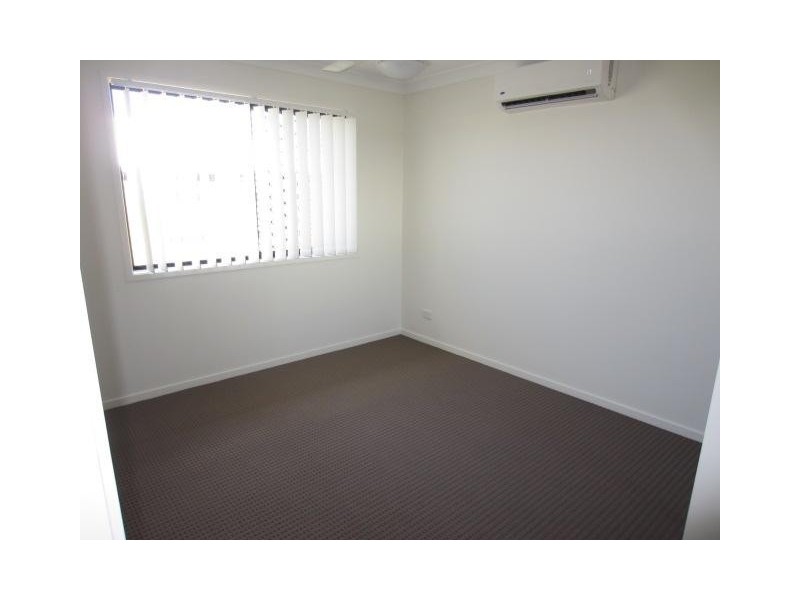 26 Hollanders Crescent, Kelso QLD 4815