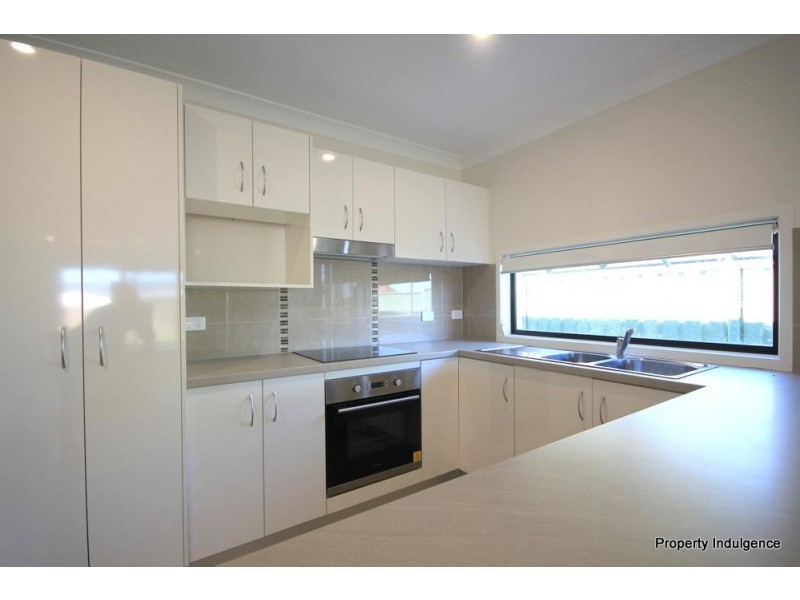 1593 Riverway Drive, Kelso QLD 4815