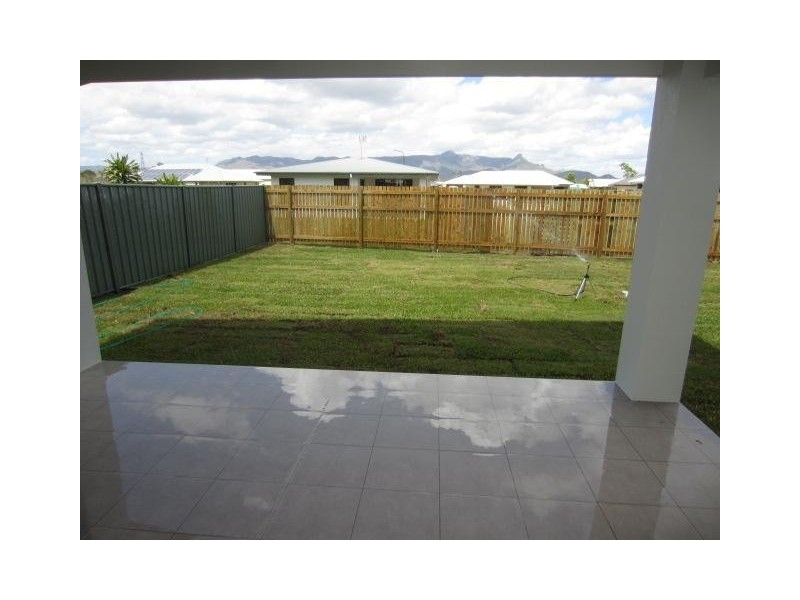 1593 Riverway Drive, Kelso QLD 4815