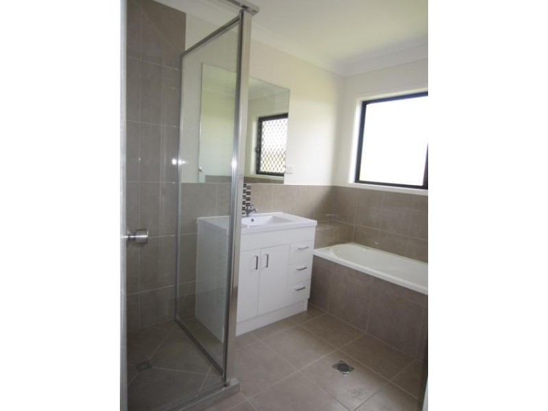 1593 Riverway Drive, Kelso QLD 4815