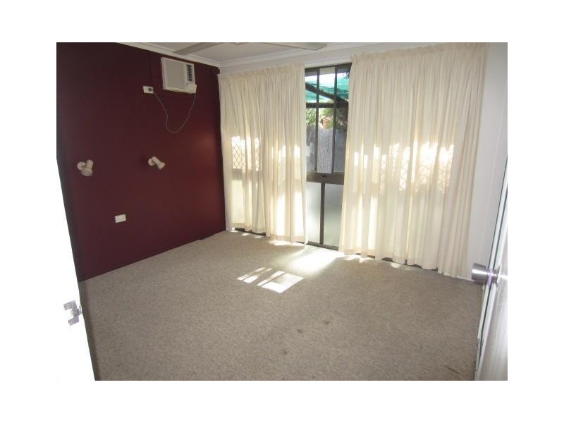 5 Davies Street, Mount Louisa QLD 4814