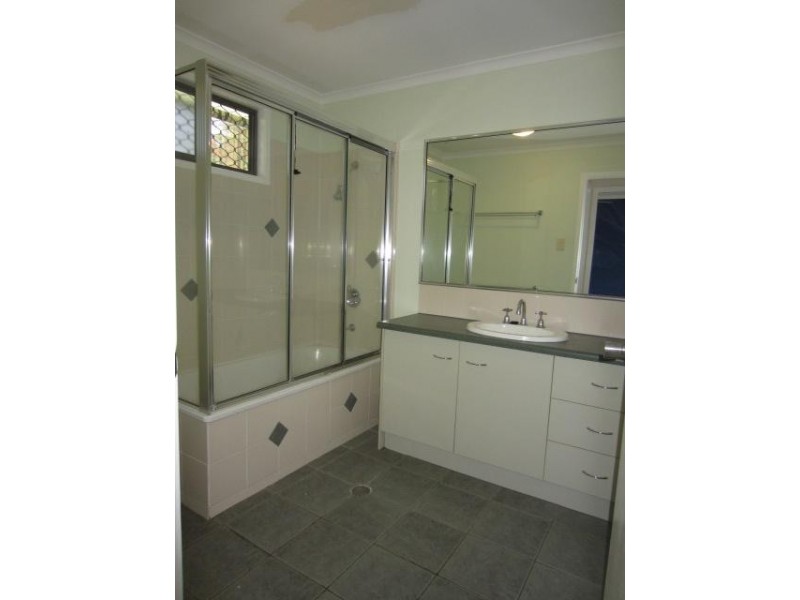 5 Davies Street, Mount Louisa QLD 4814