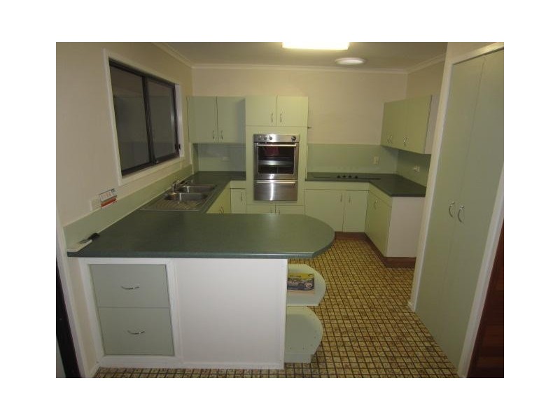 5 Davies Street, Mount Louisa QLD 4814