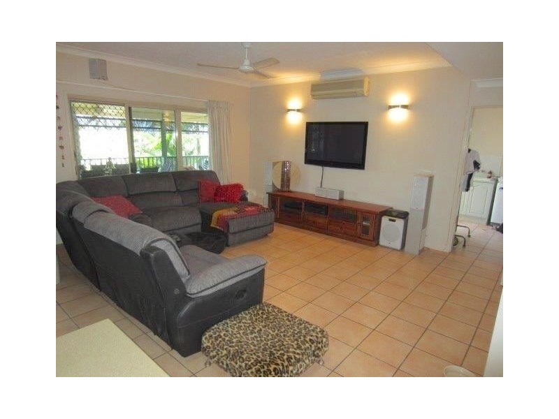 12/30  Martinez Avenue, West End QLD 4810