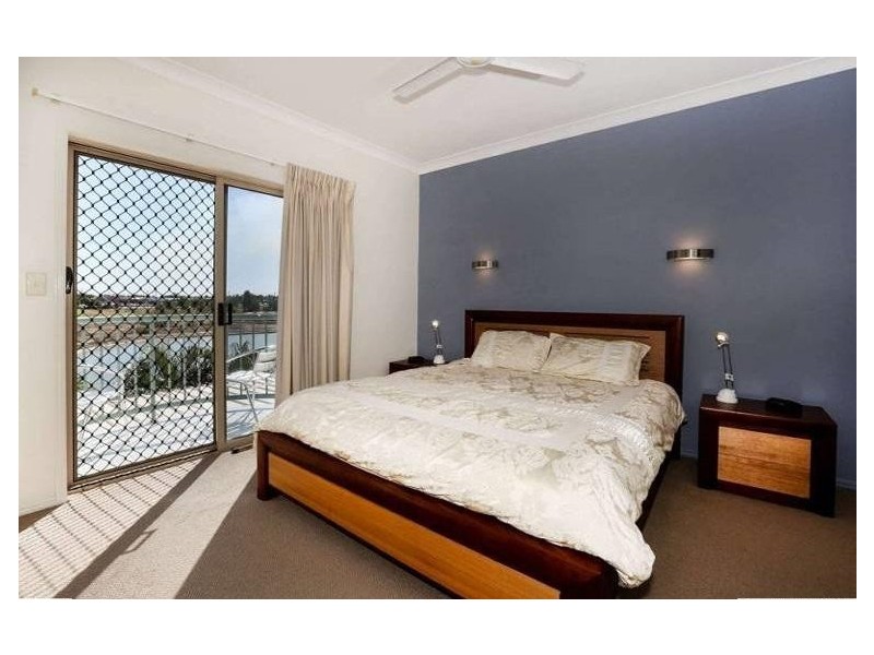 12/30  Martinez Avenue, West End QLD 4810