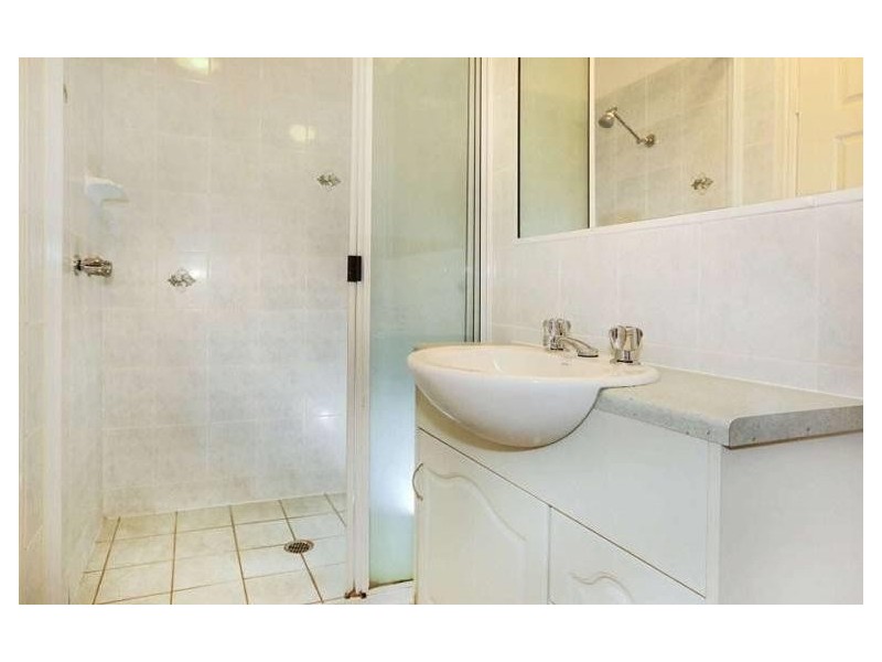 12/30  Martinez Avenue, West End QLD 4810