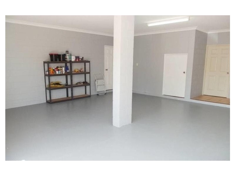 12/30  Martinez Avenue, West End QLD 4810