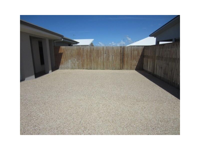 1/50 Boult Crescent, Burdell QLD 4818