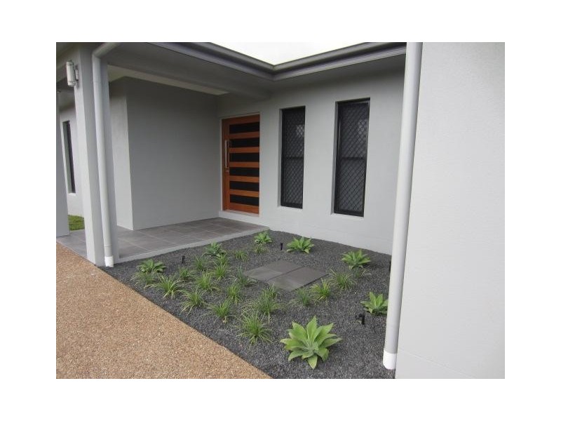 21 Eden Park Drive, Jensen QLD 4818