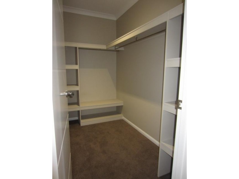 21 Eden Park Drive, Jensen QLD 4818