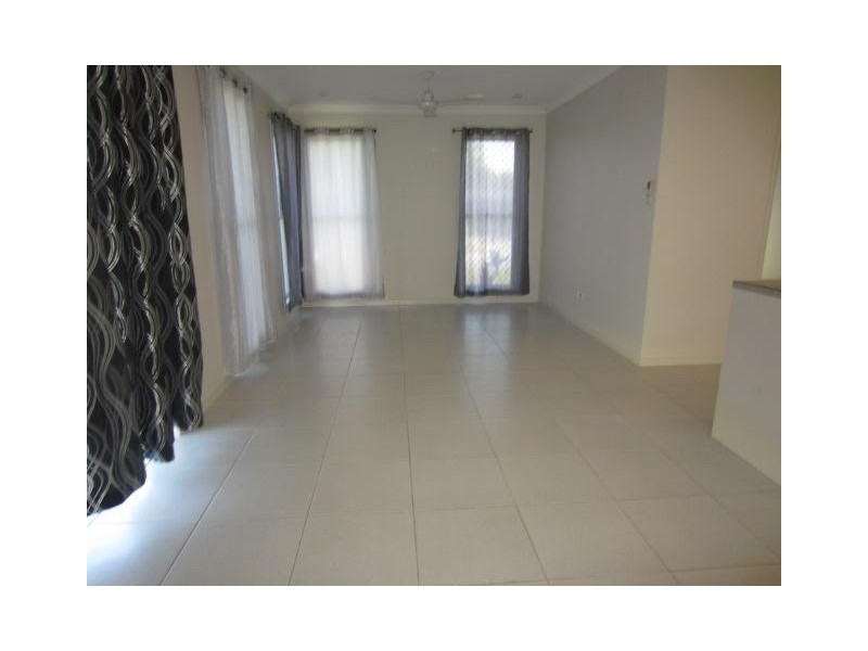 24  Baros Street, Burdell QLD 4818