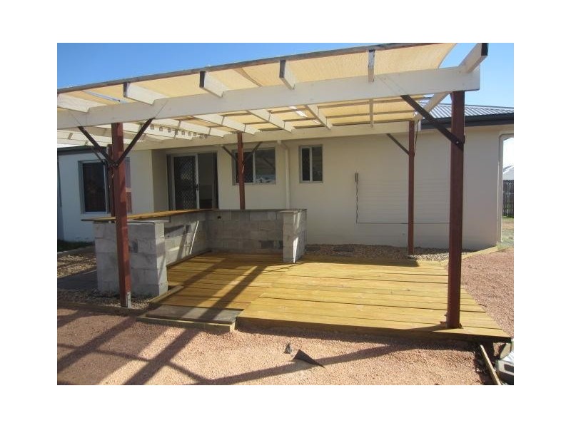 24  Baros Street, Burdell QLD 4818