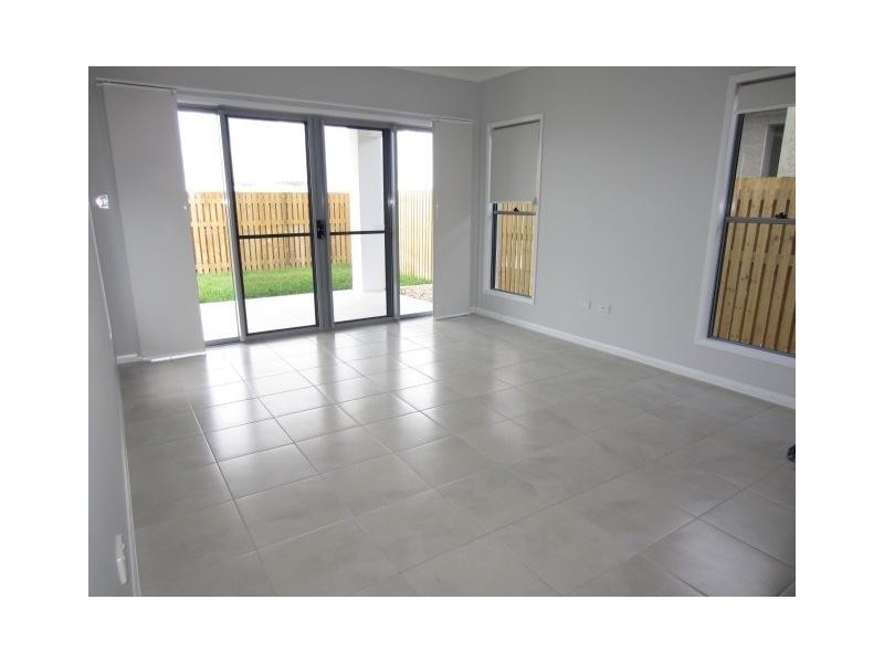 8 Ribaldo Circuit, Burdell QLD 4818