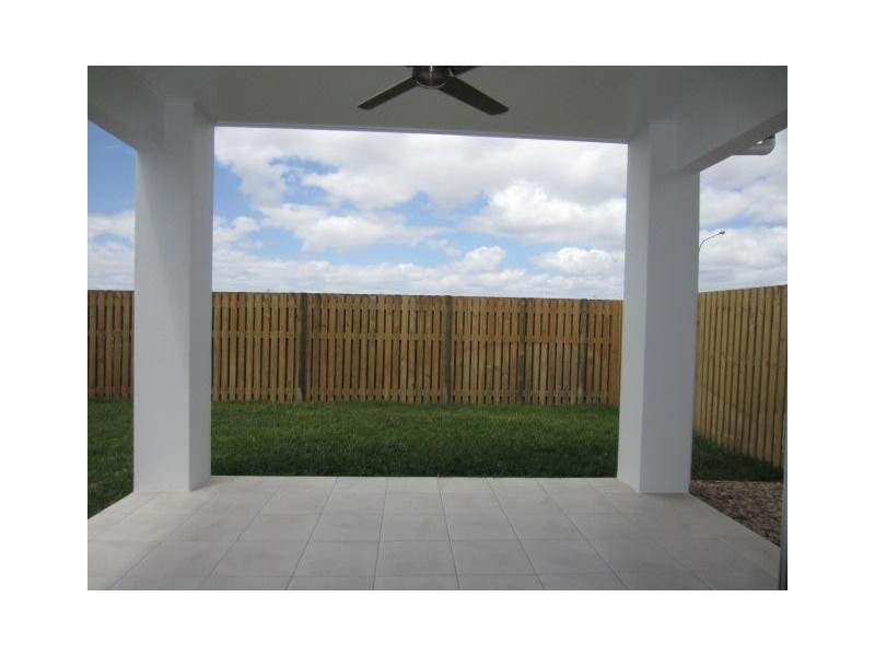 8 Ribaldo Circuit, Burdell QLD 4818