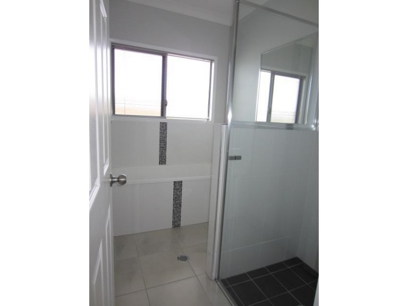 8 Ribaldo Circuit, Burdell QLD 4818