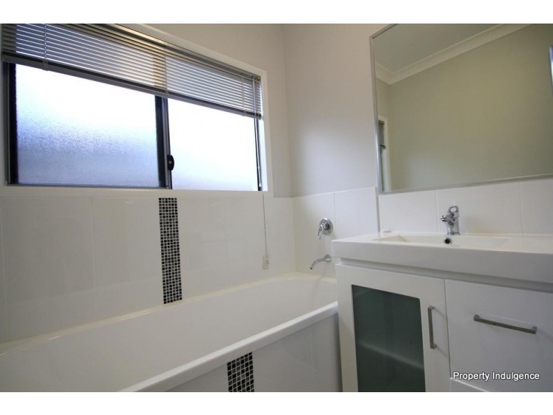 8 Ribaldo Circuit, Burdell QLD 4818