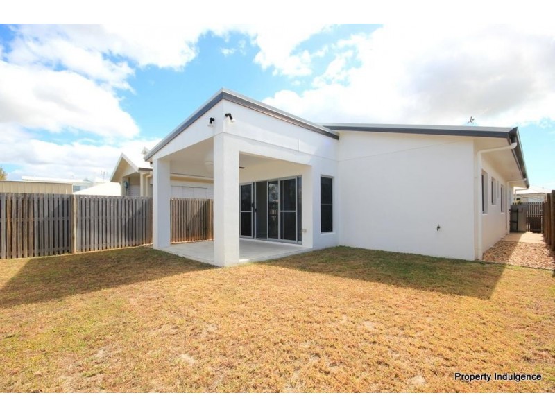 8 Ribaldo Circuit, Burdell QLD 4818