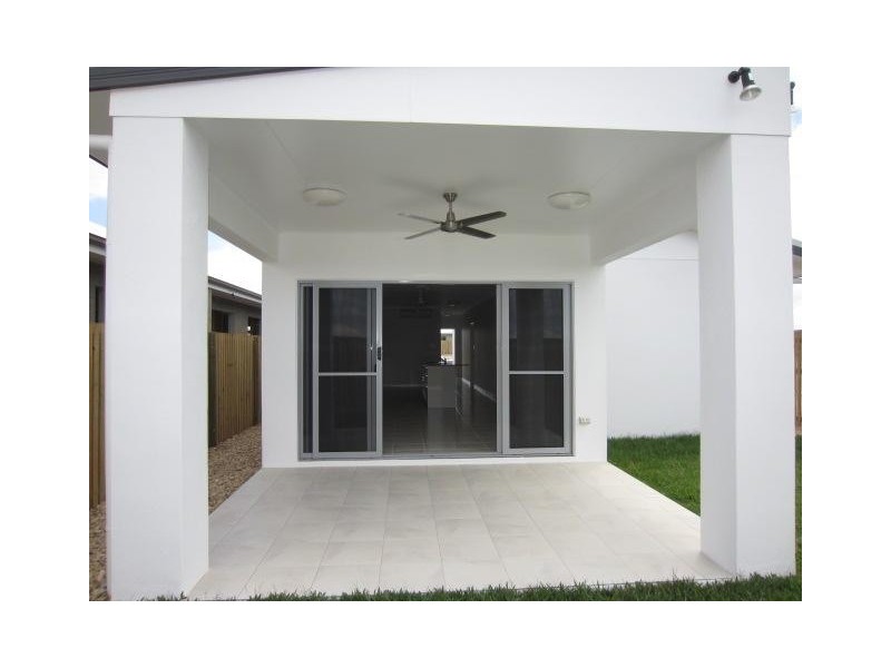 8 Ribaldo Circuit, Burdell QLD 4818