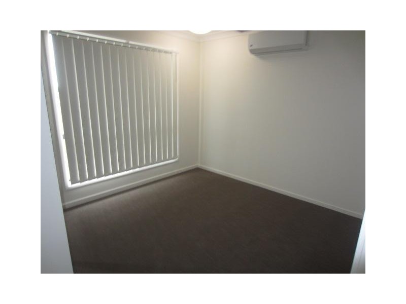 2/54 Margaret Ellen Drive, Kelso QLD 4815