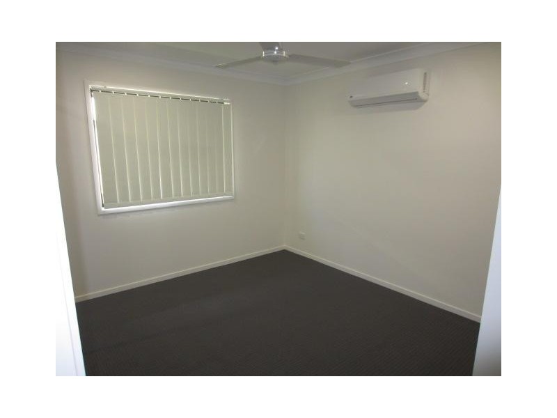 16 Thornbush Street, Mount Low QLD 4818