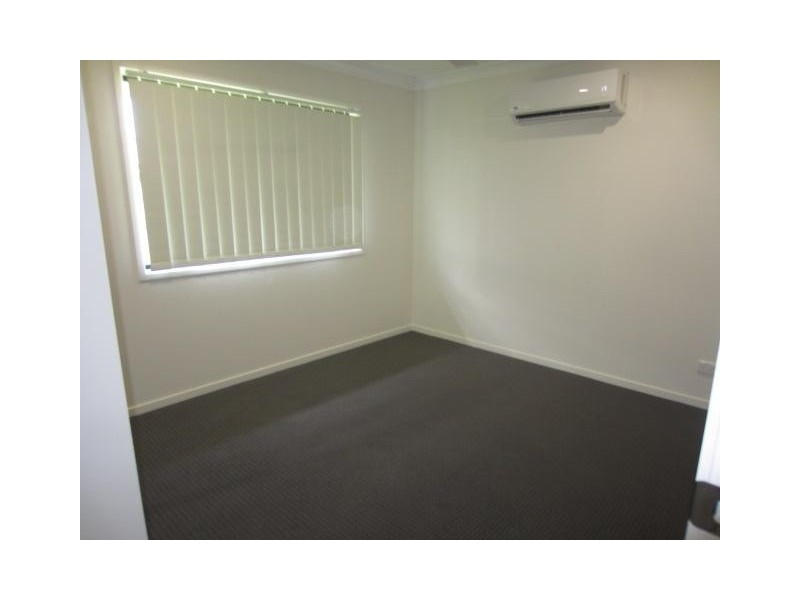 16 Thornbush Street, Mount Low QLD 4818