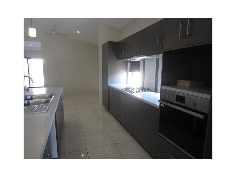 37  Daydream Circuit, Burdell QLD 4818