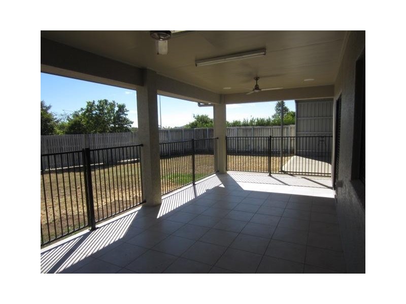 37  Daydream Circuit, Burdell QLD 4818