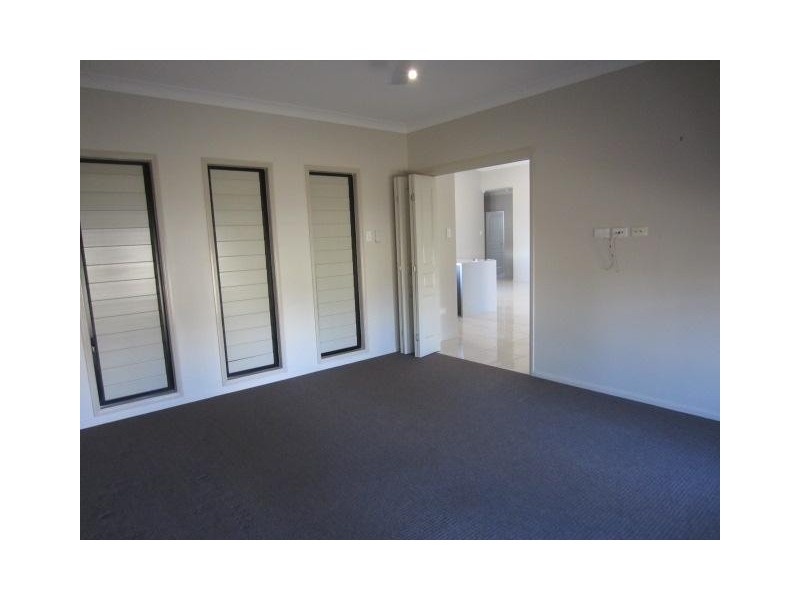 37  Daydream Circuit, Burdell QLD 4818