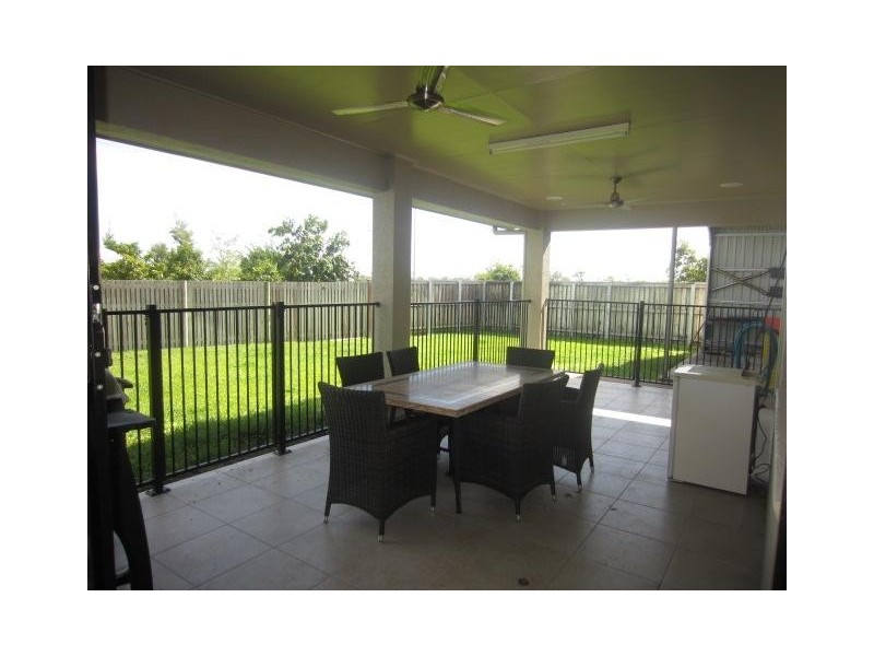 37  Daydream Circuit, Burdell QLD 4818