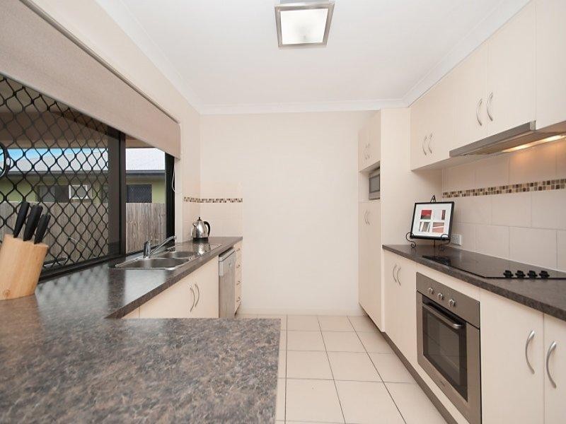 54  Kroymans Drive, Mount Louisa QLD 4814