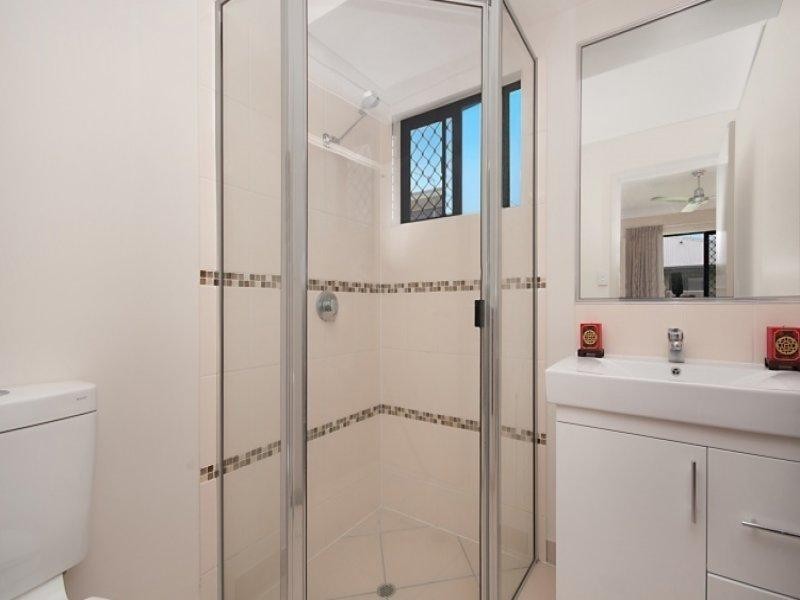 54  Kroymans Drive, Mount Louisa QLD 4814