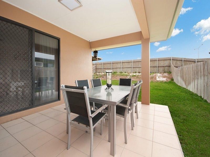 54  Kroymans Drive, Mount Louisa QLD 4814