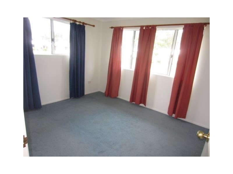 11 Kinnardy Street, Burdell QLD 4818