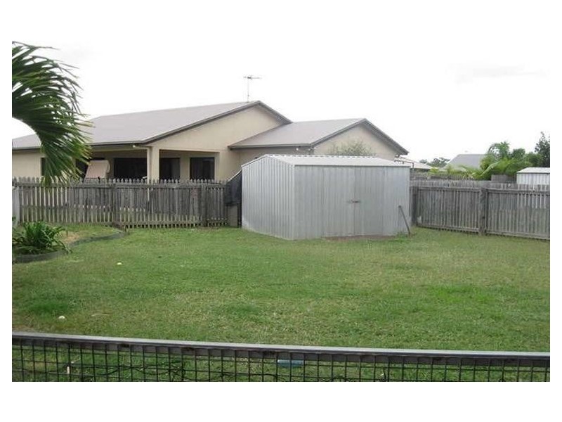 11 Kinnardy Street, Burdell QLD 4818