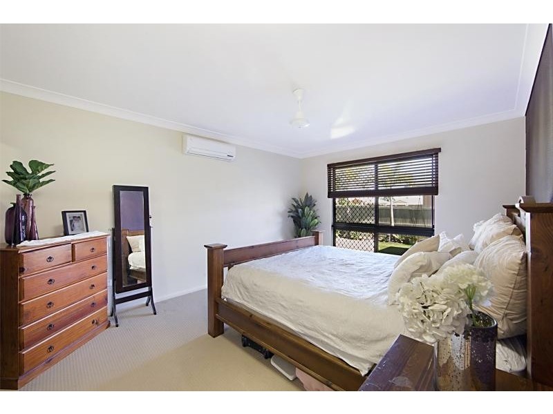 66 Minaret Way, Mount Louisa QLD 4814