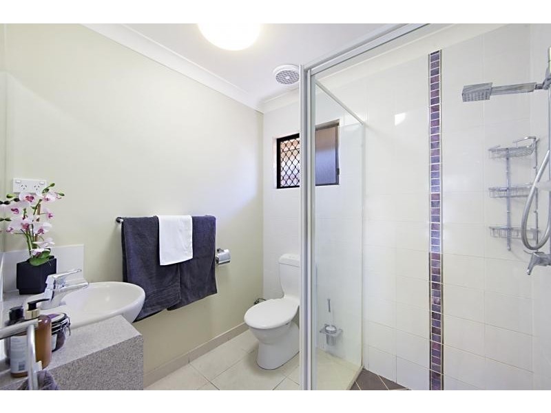 66 Minaret Way, Mount Louisa QLD 4814